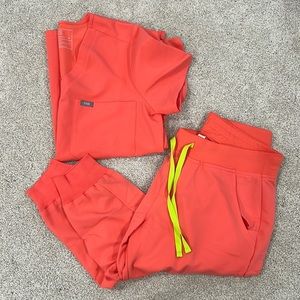 FIGS Caterina Coral Set - Top and bottom